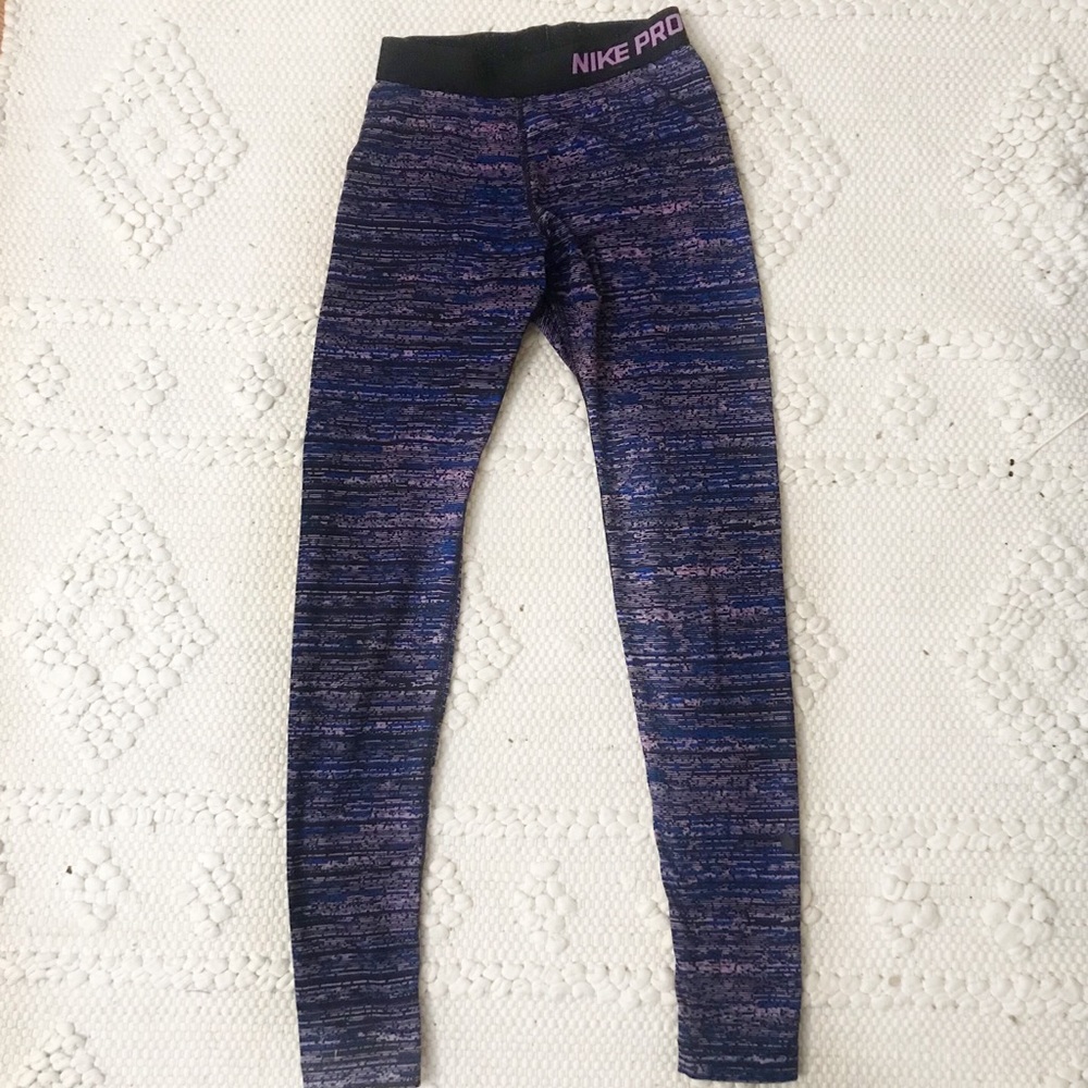 Nike Pro Women’s Dri-fit Leggings XS - Picture 2 of 4